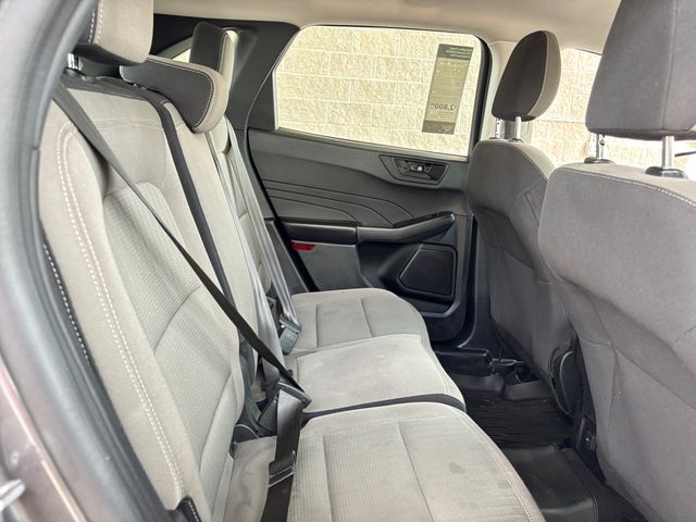 2021 Ford Escape S photo 16