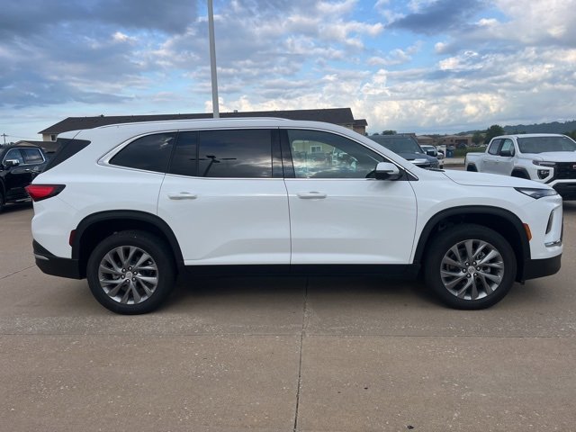 2025 Buick Enclave Preferred photo 2