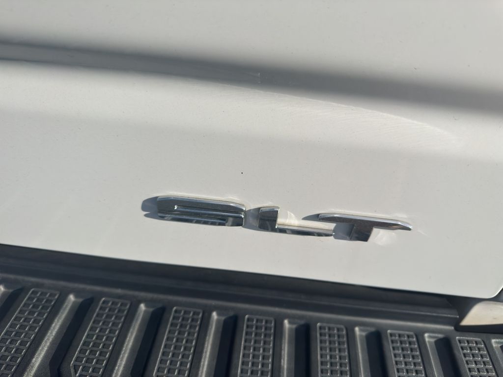 2019 Gmc Sierra 1500 SLT photo 4