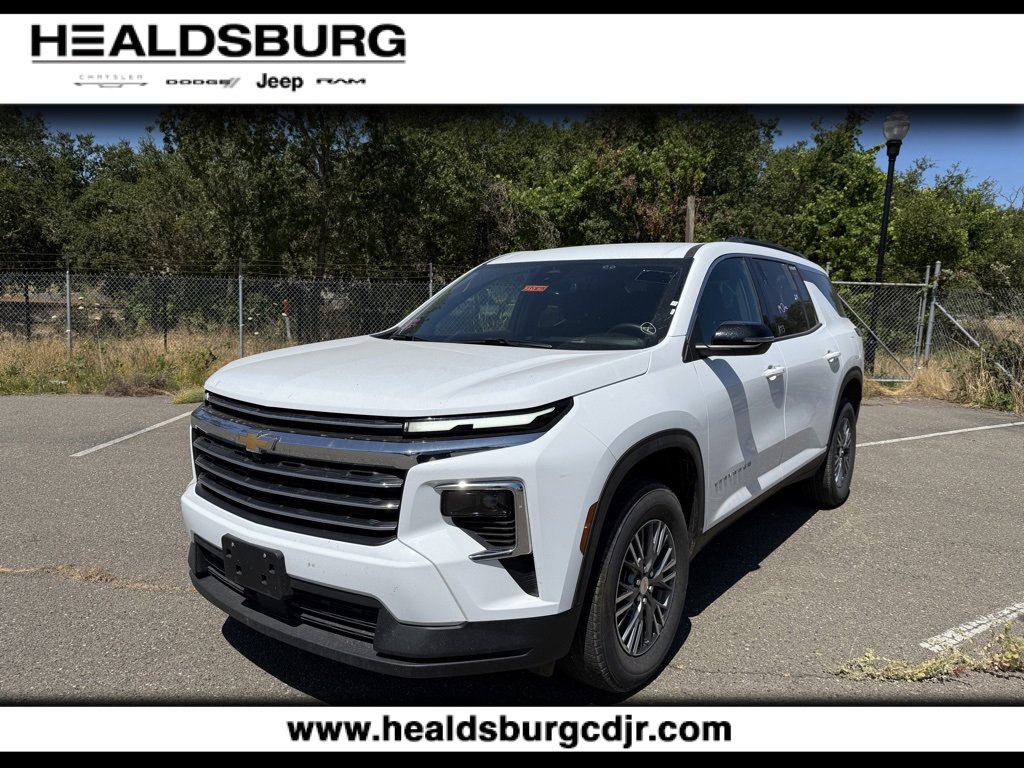 Used 2025 Summit White Chevrolet LT image 1