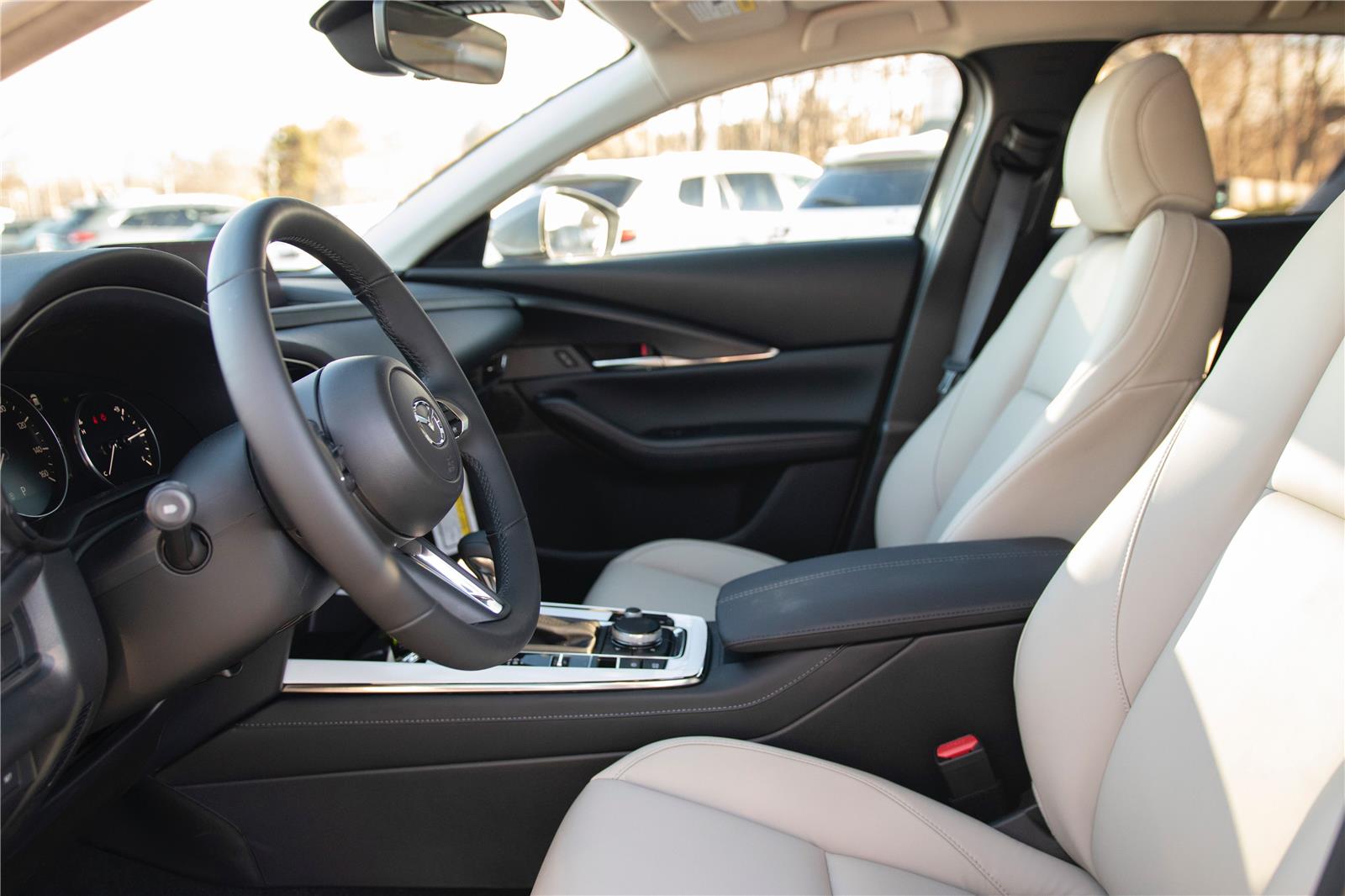 2025 Mazda CX-30 2.5 S Preferred photo 13