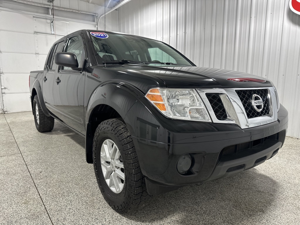 2021 Nissan Frontier SV photo 3