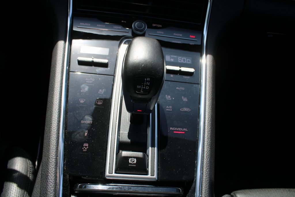 2021 Porsche Panamera 4 photo 34