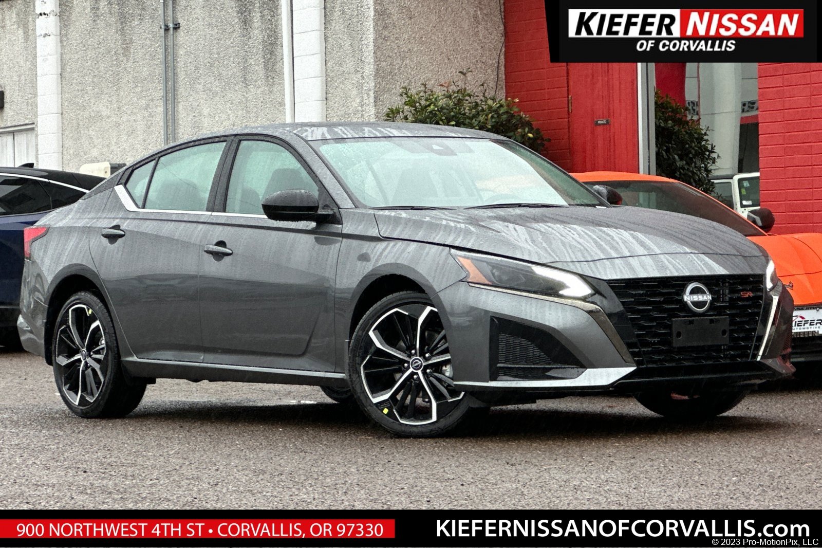 2025 Nissan Altima SR's photo