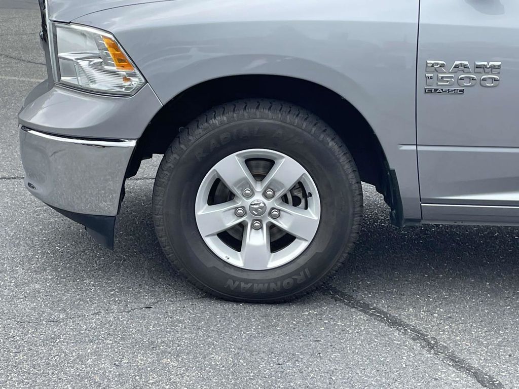 2024 Ram 1500 Classic SLT photo 9