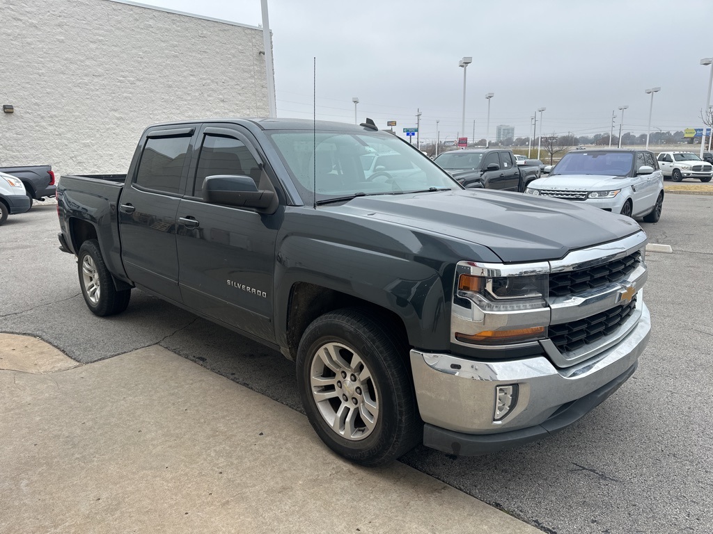 2017 Chevrolet Silverado 1500 LT's photo