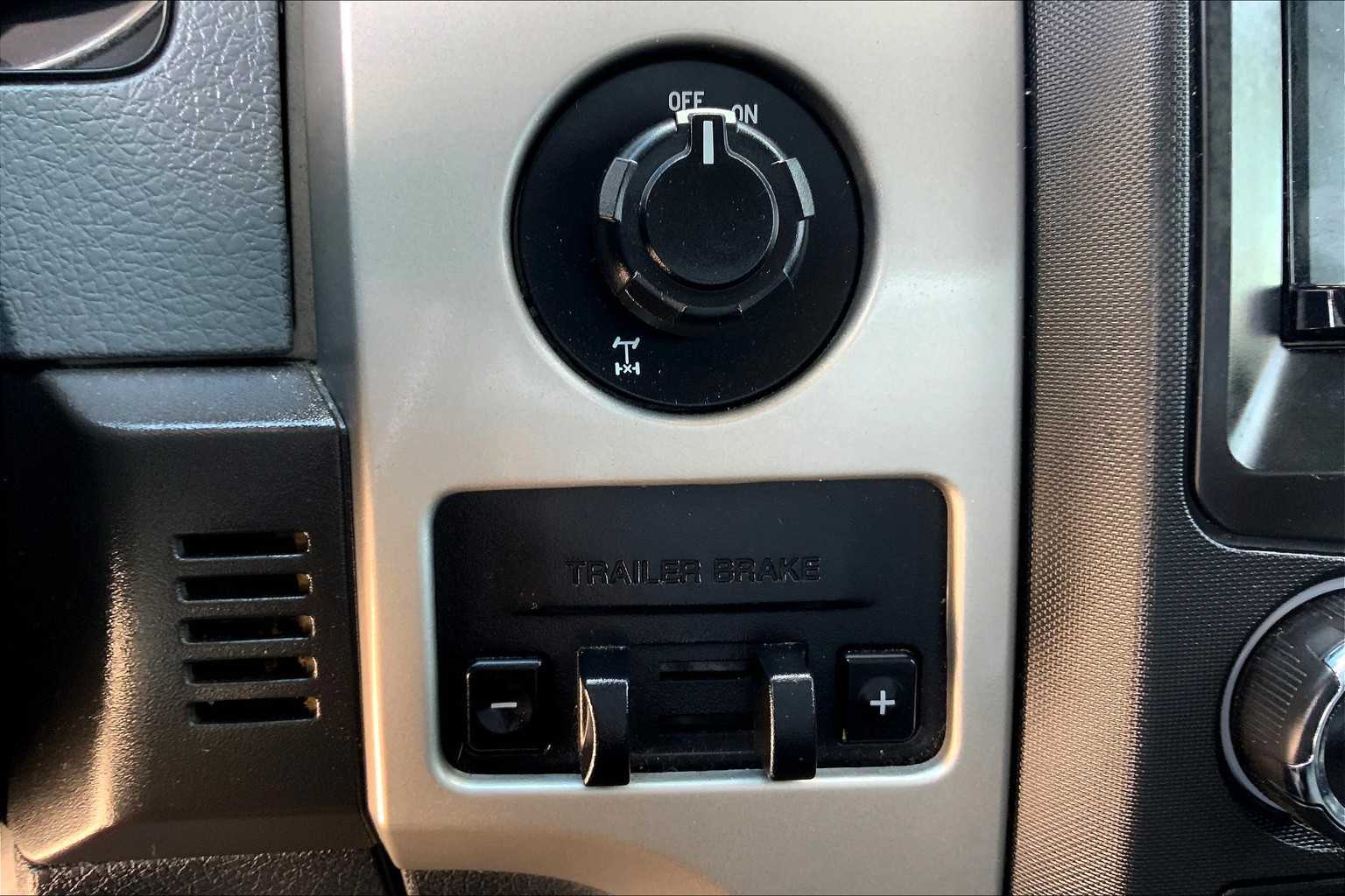 2013 Ford F-150 XLT photo 31
