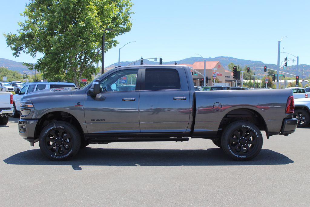 2025 Ram 3500 Laramie photo 9
