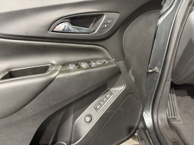 2021 Chevrolet Equinox LT photo 13