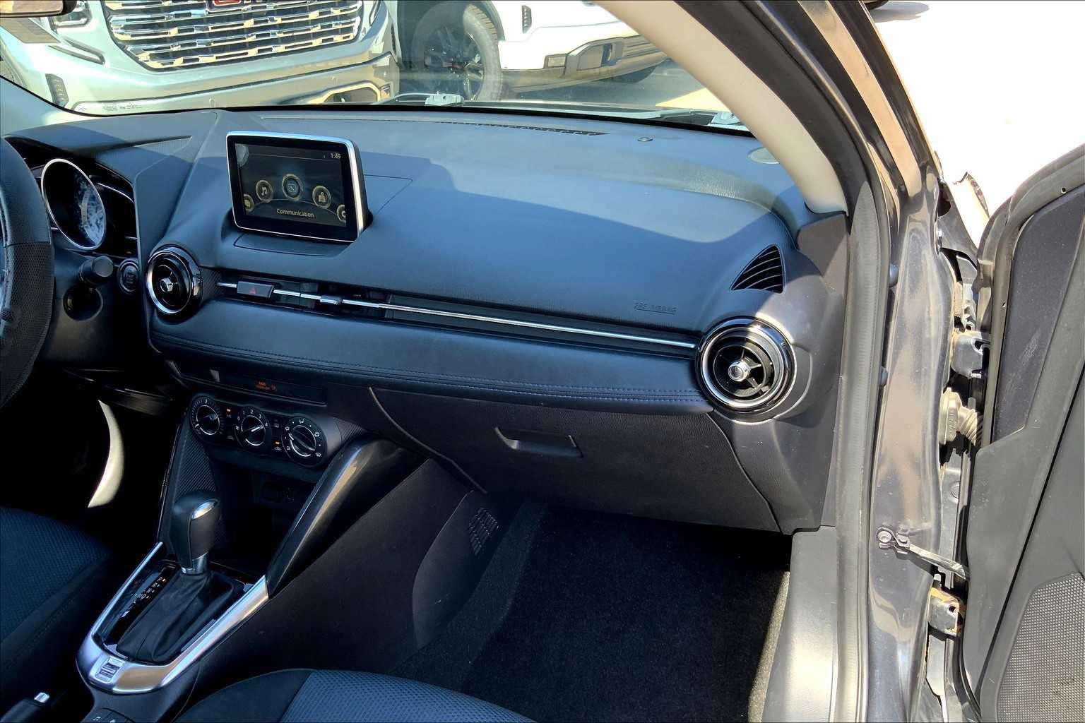2017 Toyota Yaris iA photo 15
