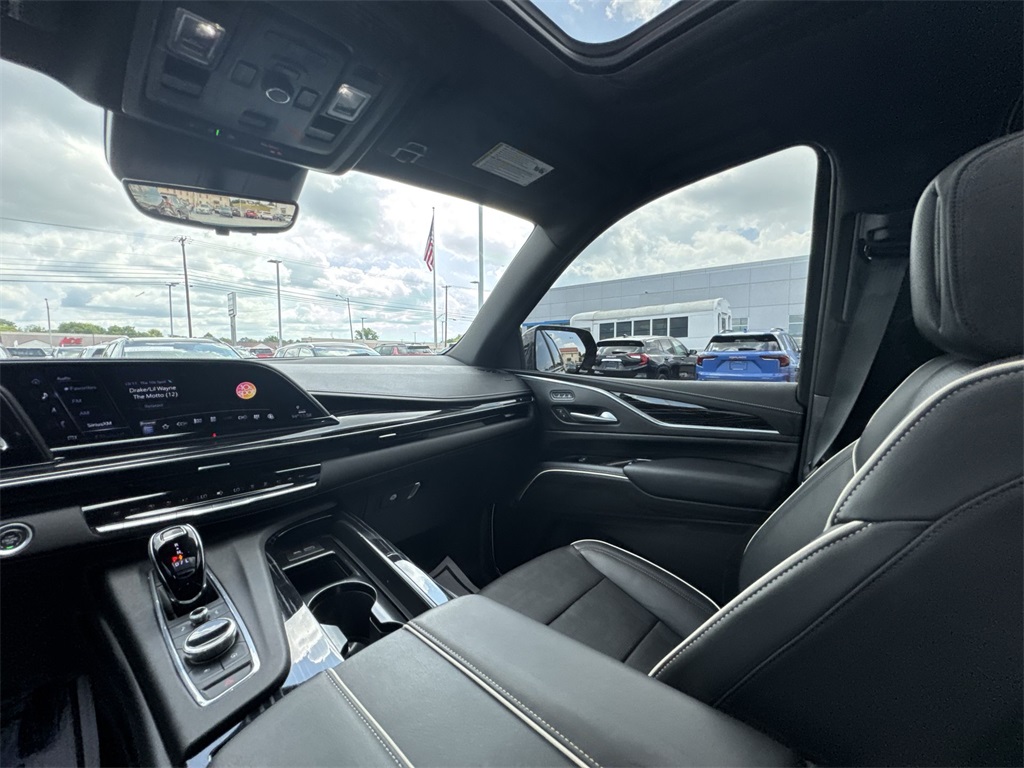 2023 Cadillac Escalade Sport photo 10
