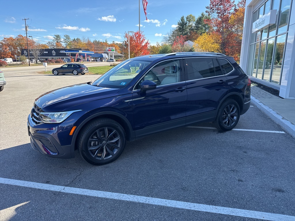 2023 Volkswagen Tiguan SE photo 2