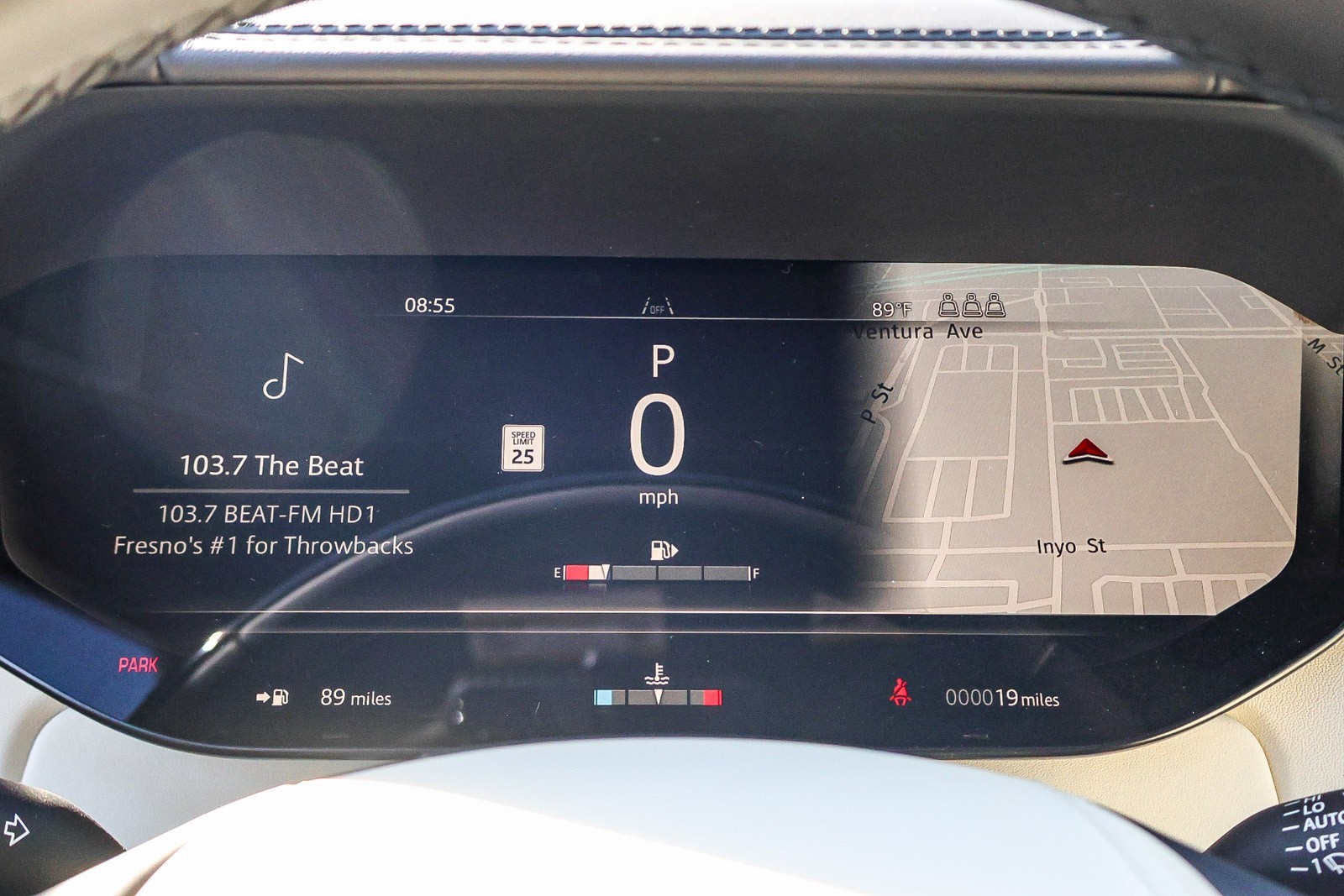 2025 Land Rover Range Rover SE photo 15