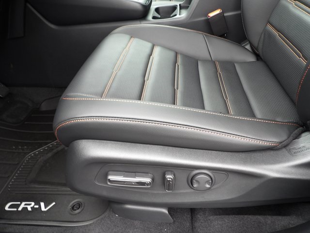 2026 Honda CR-V Hybrid Sport-L photo 17