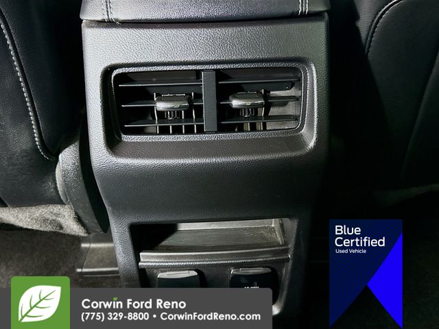 2019 Ford Edge Titanium photo 20