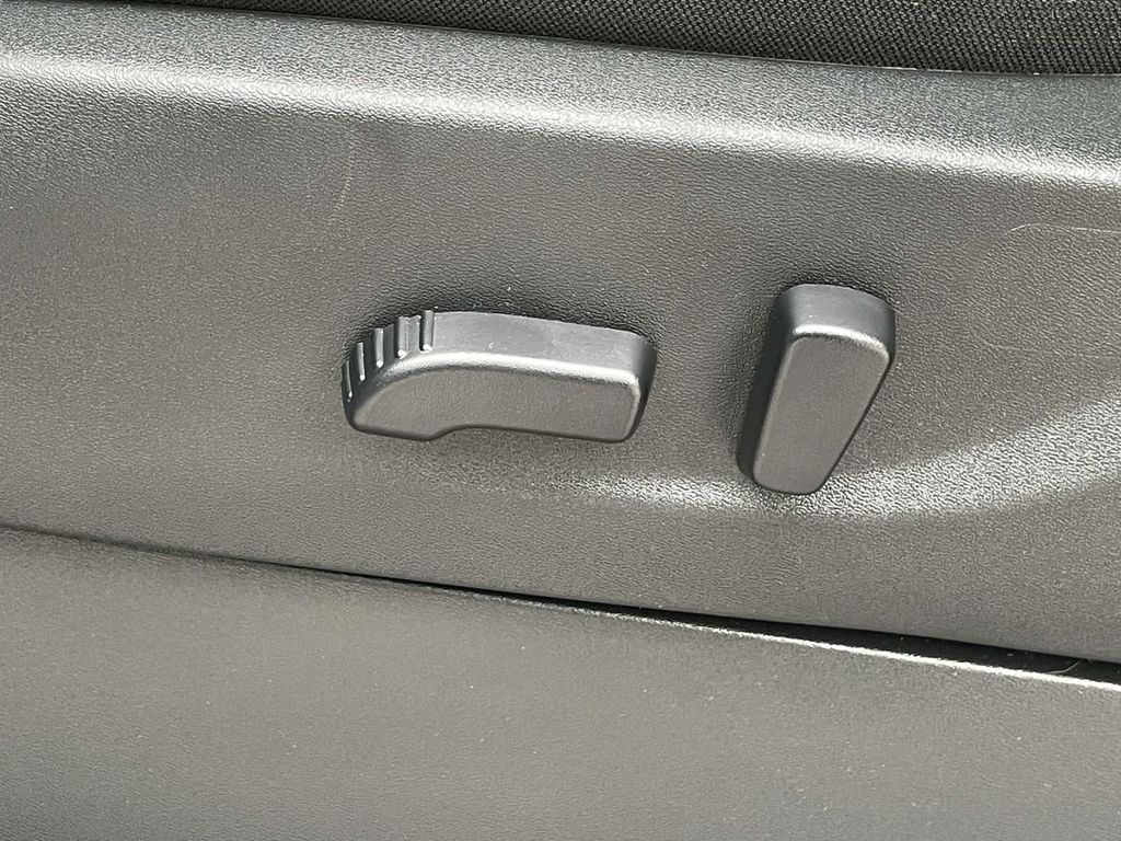 2024 Nissan Frontier PRO-X photo 14