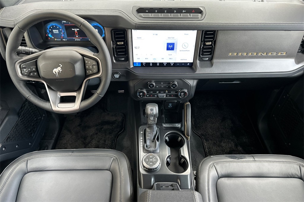 2025 Ford Bronco Badlands photo 13