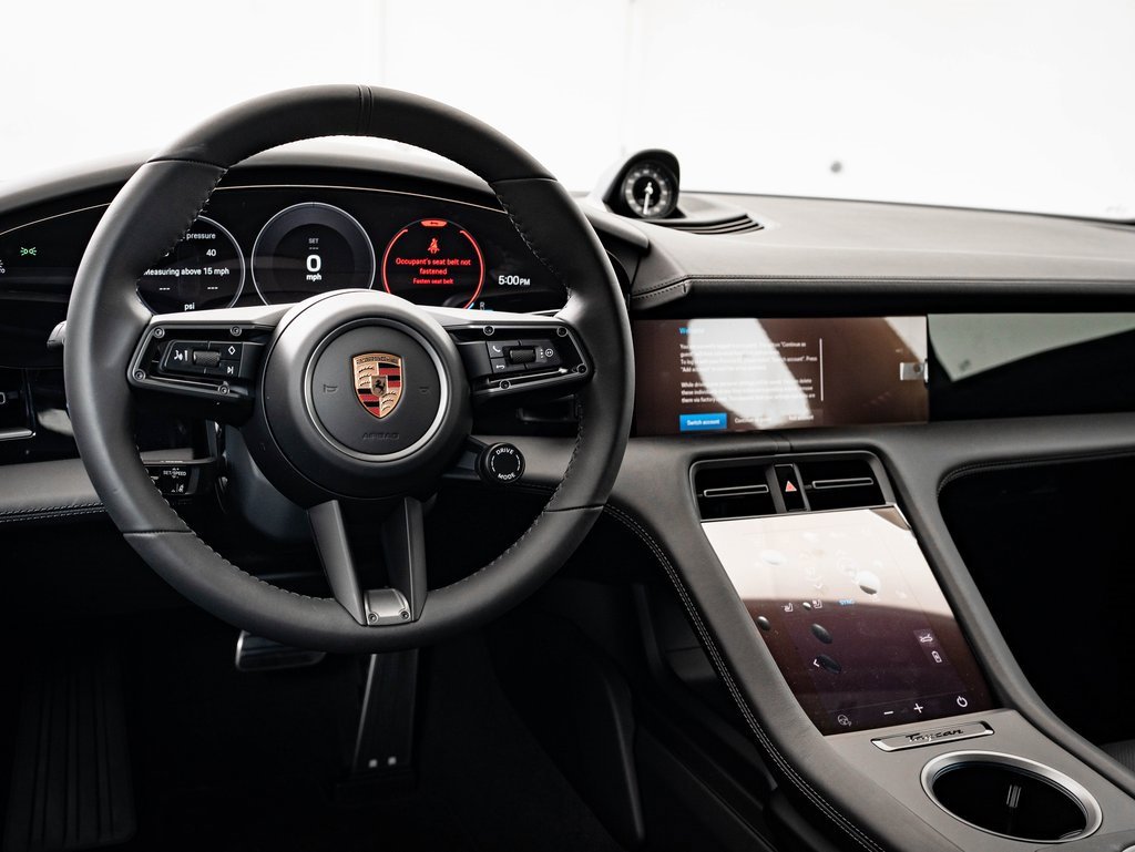 2025 Porsche Taycan 4S photo 4