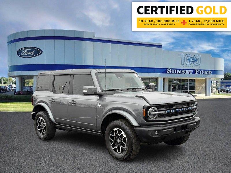 2023 Ford Bronco 4-Door Outer Banks's photo