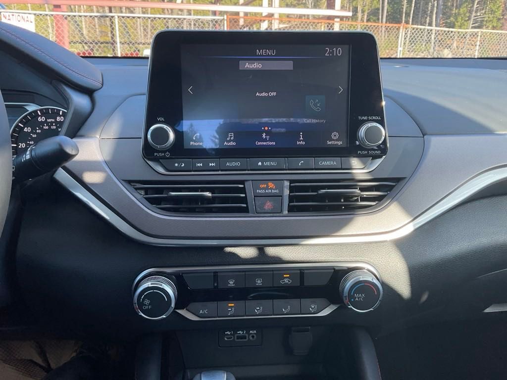 2025 Nissan Altima 2.5 SR photo 19