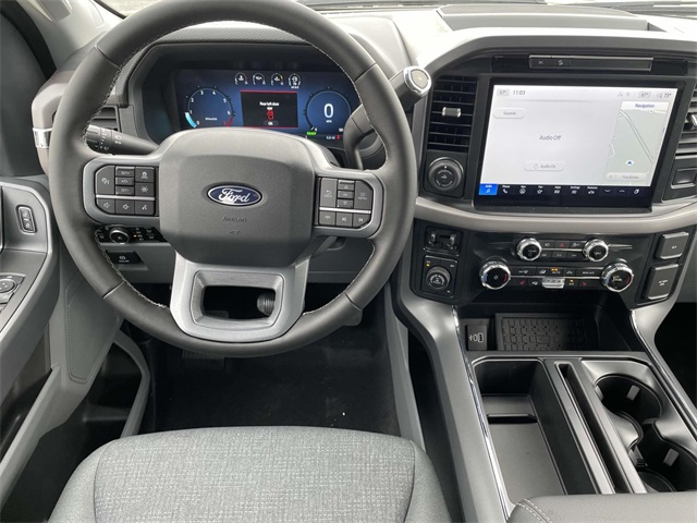 2025 Ford F-150 XLT photo 4