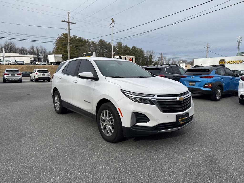 2022 Chevrolet Equinox LT's photo