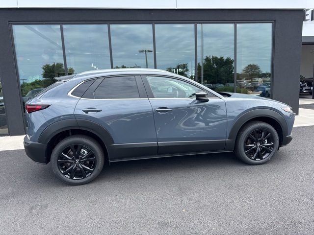 2025 Mazda CX-30 2.5 S Carbon photo 2