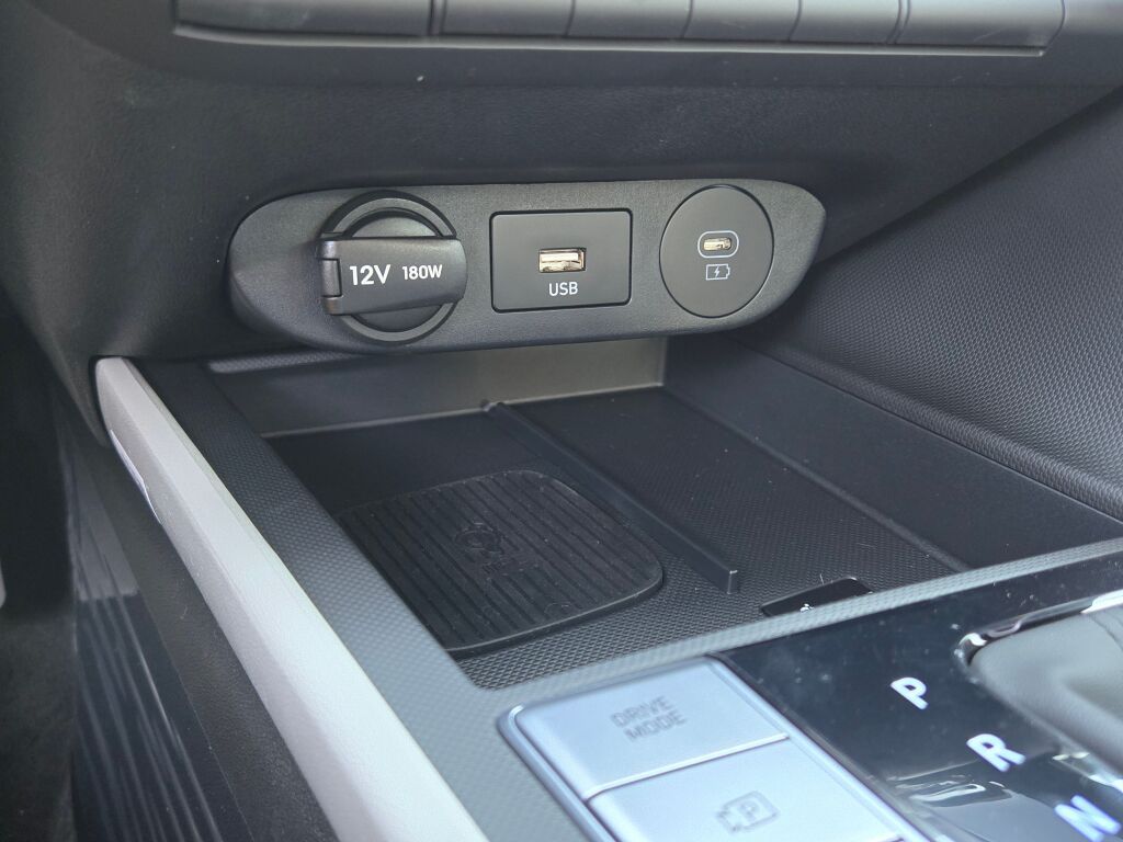 2025 Hyundai Elantra Hybrid Limited photo 14