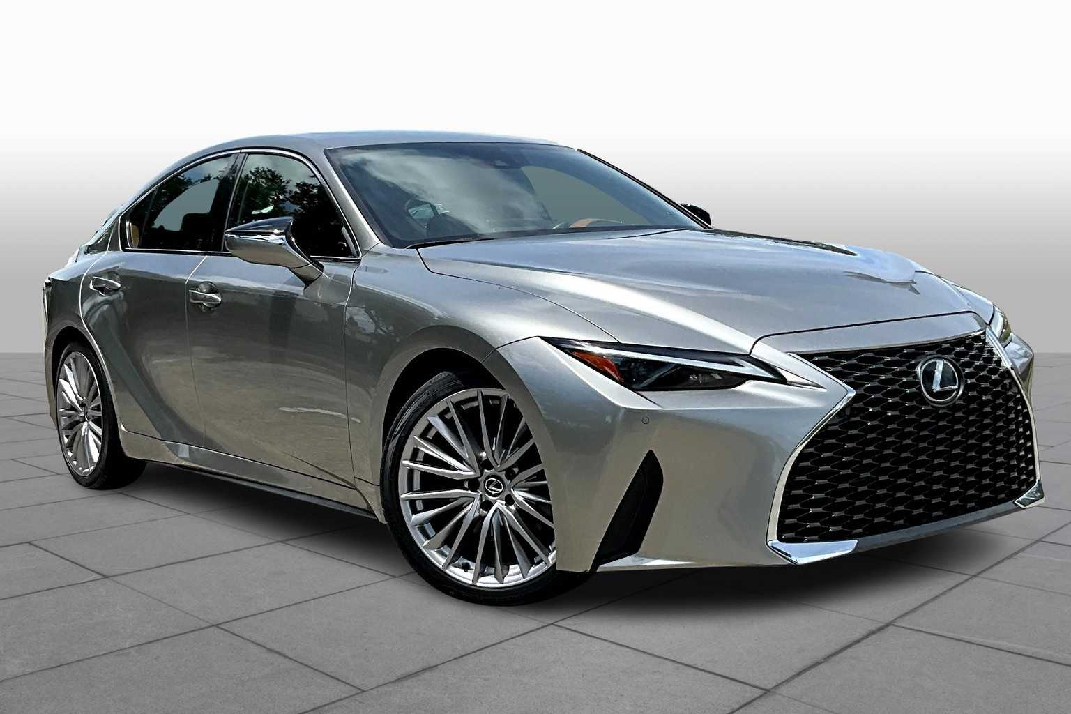 2023 Lexus IS 300 photo 2