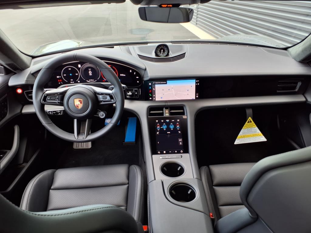 2026 Porsche Taycan GTS photo 22