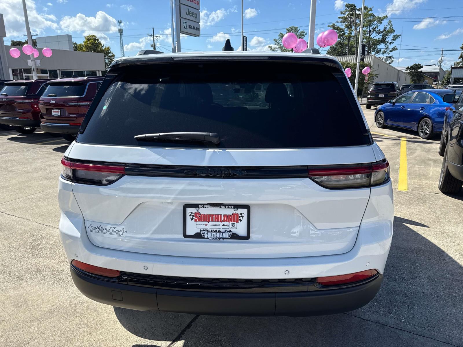 2025 Jeep Grand Cherokee Altitude X photo 3