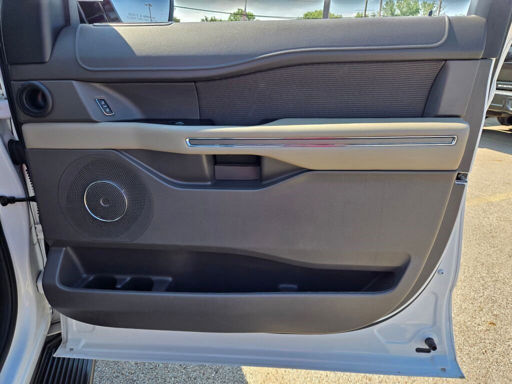 2020 Ford Expedition XLT photo 6
