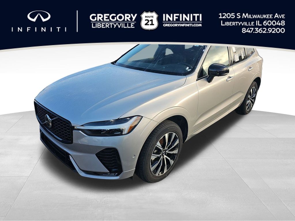 2025 Volvo XC60 Plus's photo