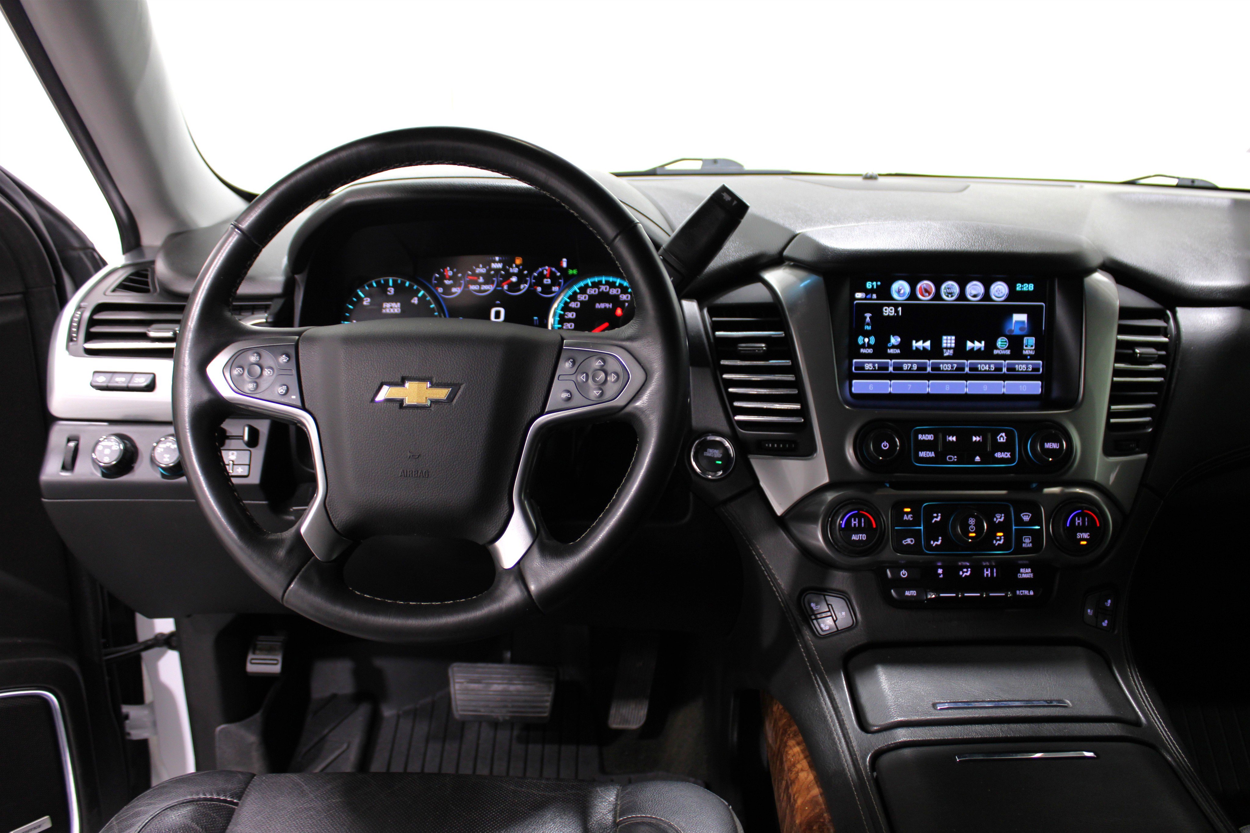 2017 Chevrolet Tahoe Premier photo 2