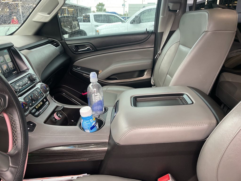 2016 Chevrolet Tahoe LT photo 11