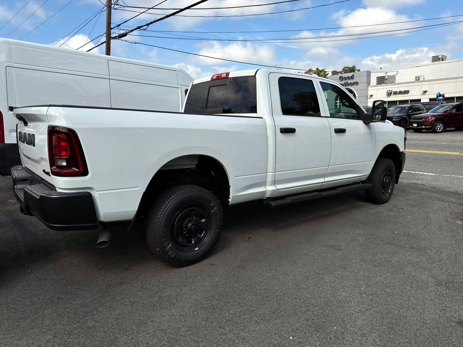 2025 Ram 2500 Tradesman photo 3