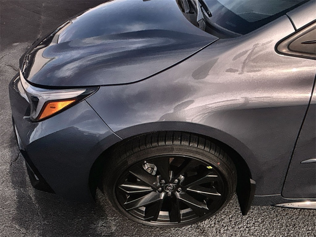 2026 Toyota Corolla SE photo 3