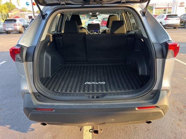 2023 Toyota RAV4 LE photo 31