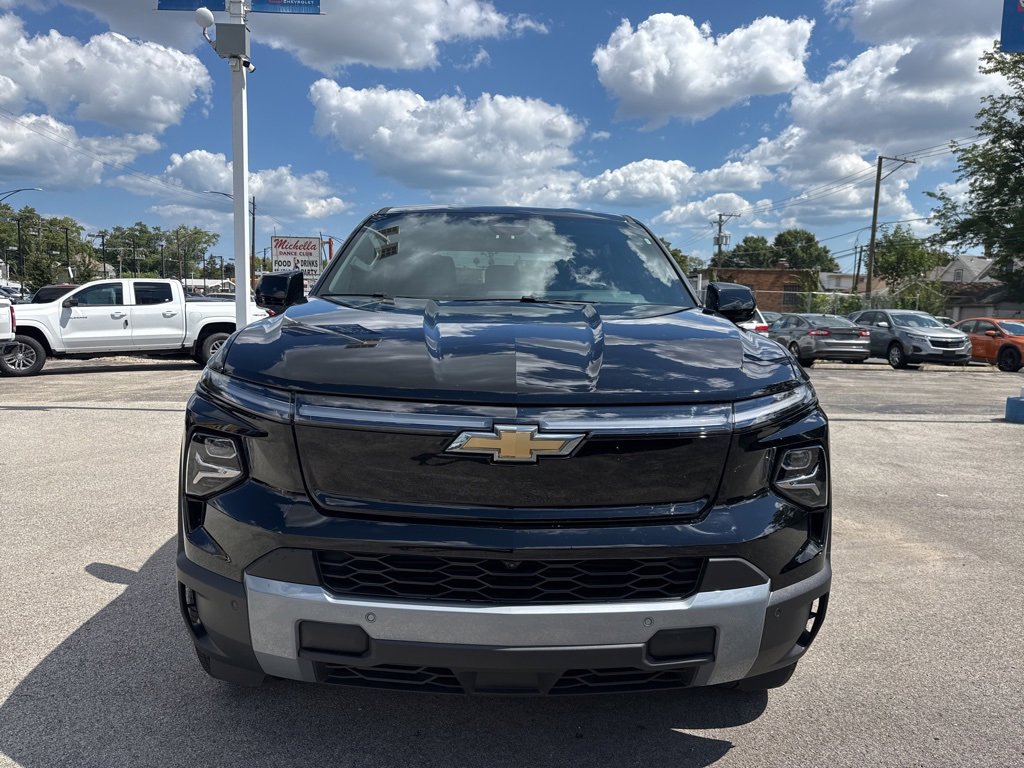 Used 2025 Chevrolet Silverado EV LT with VIN 1GC10ZED6SU403318 for sale in Chicago, IL