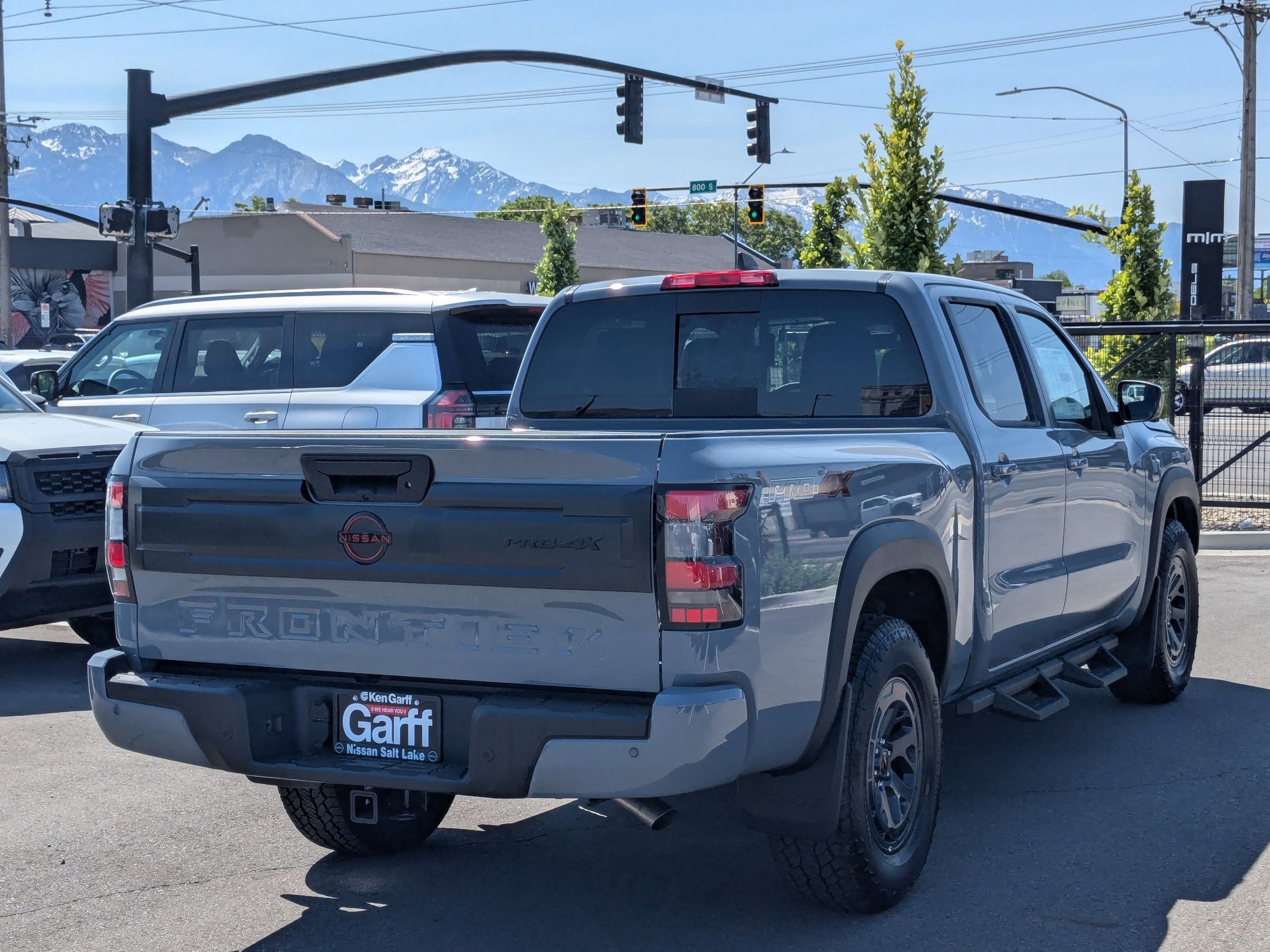 2025 Nissan Frontier Crew Cab PRO-4X photo 3