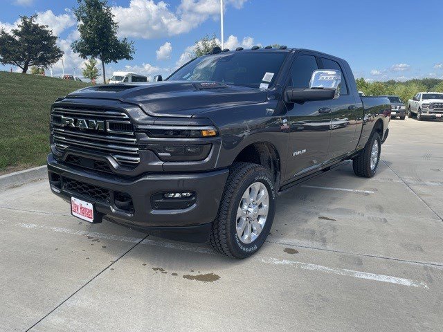 2025 RAM Ram 2500 Pickup Laramie's photo