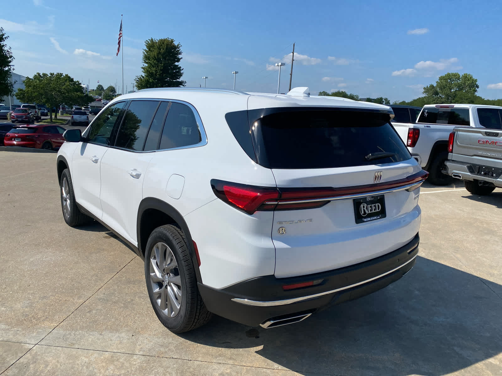 2026 Buick Enclave Preferred photo 8