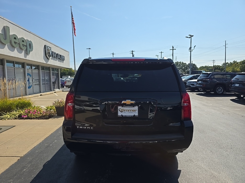 2017 Chevrolet Tahoe LT photo 4