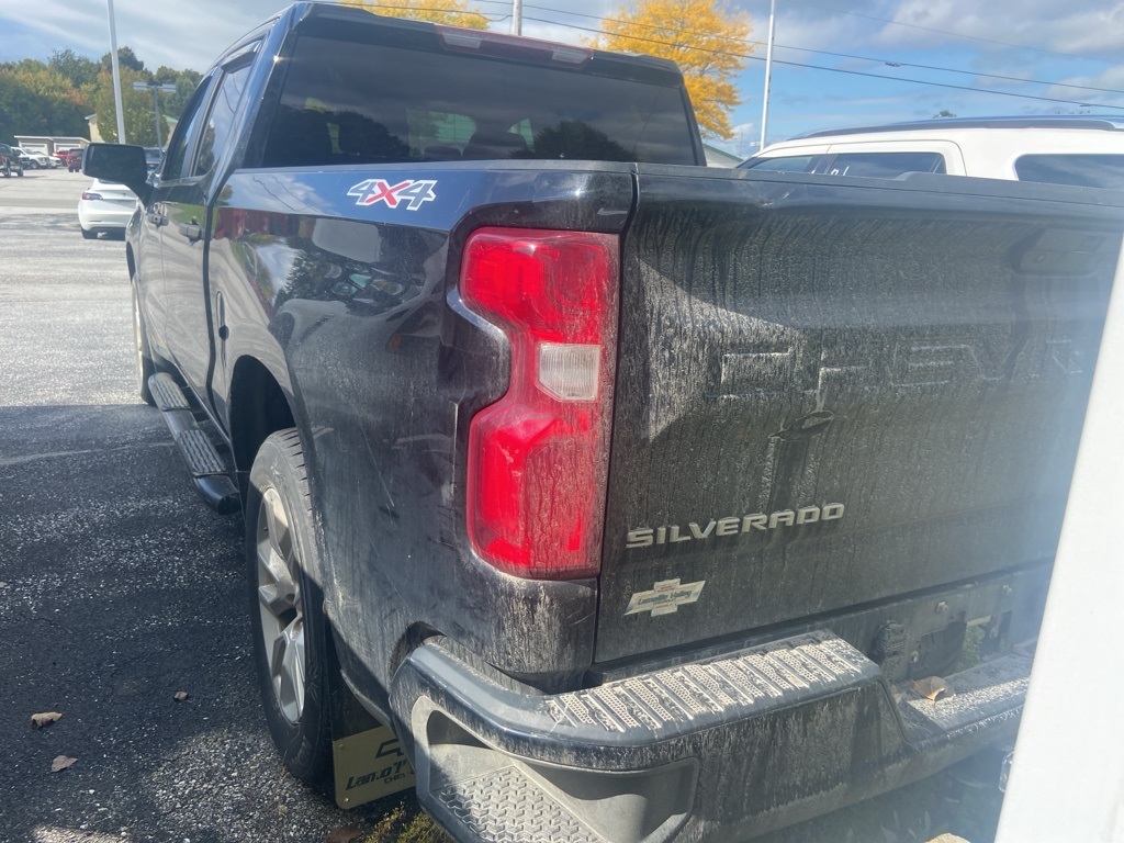 2021 Chevrolet Silverado 1500 Custom photo 4