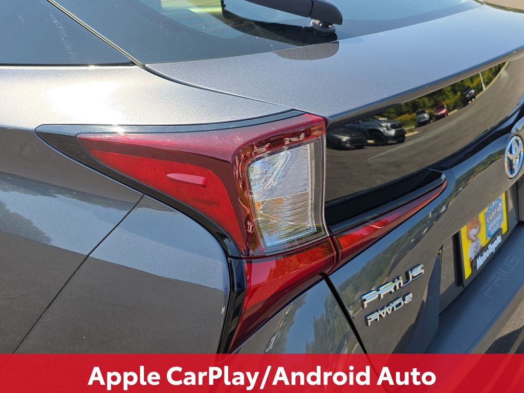 2022 Toyota Prius XLE AWD-e photo 32