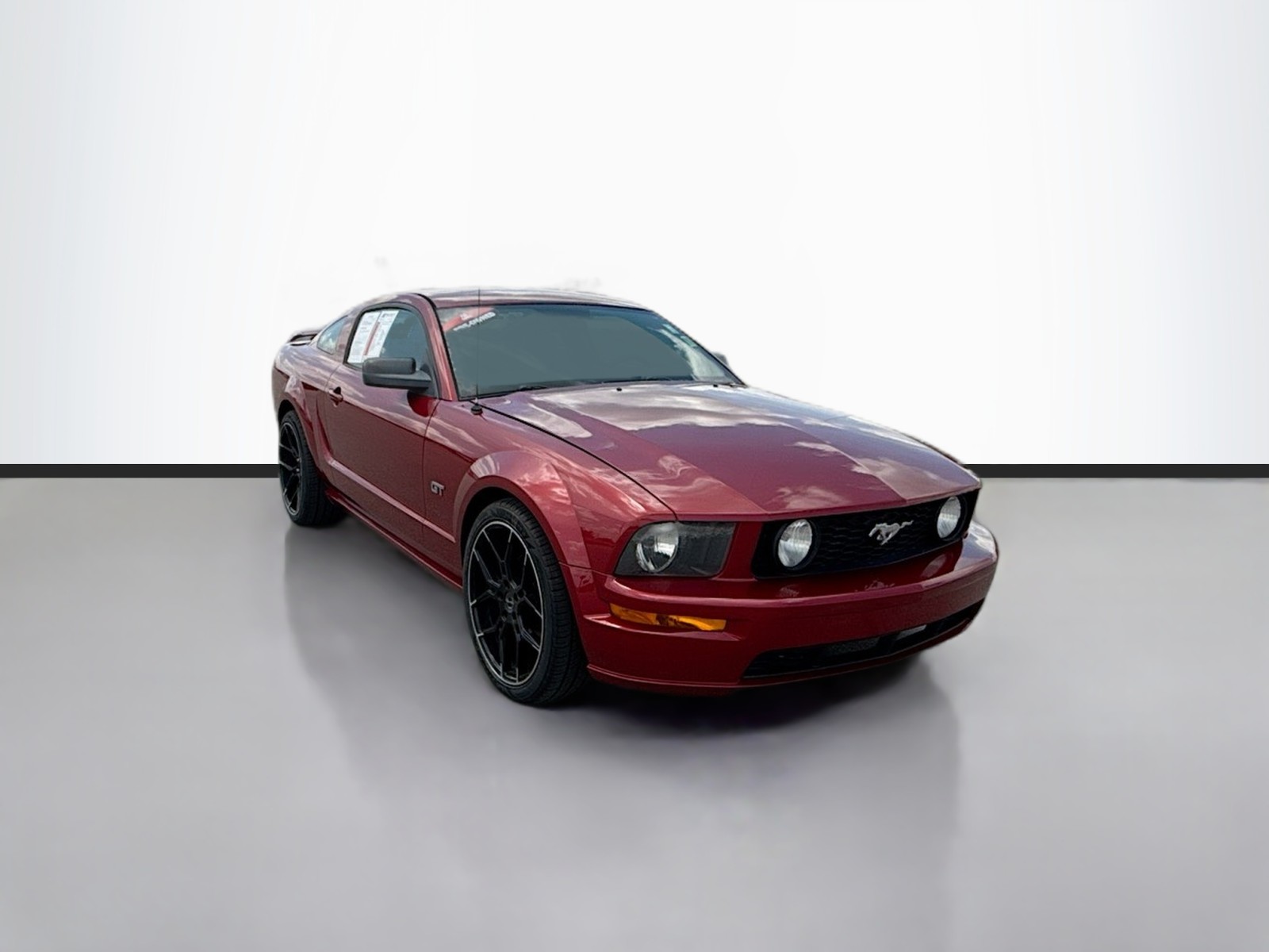 2005 Ford Mustang GT Deluxe photo 3
