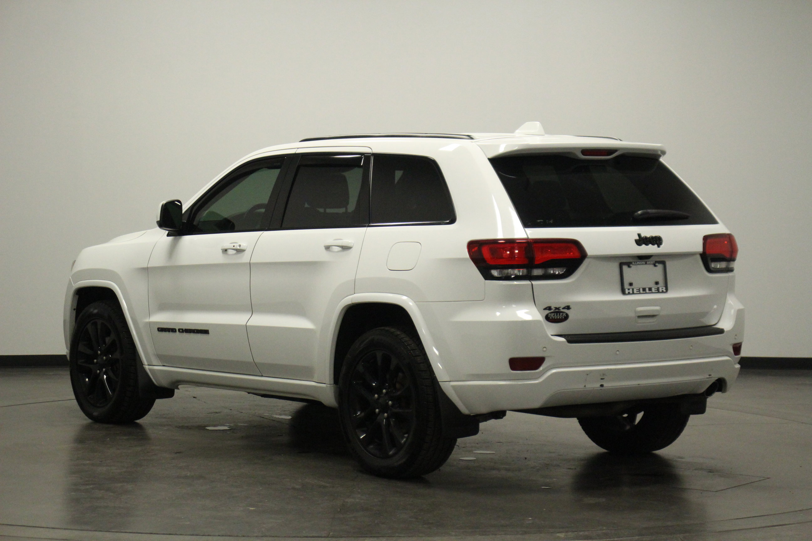 2020 Jeep Grand Cherokee Altitude photo 5