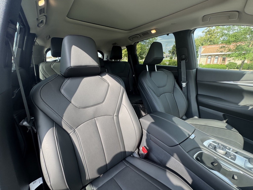 2026 Infiniti QX60 Luxe AWD photo 27