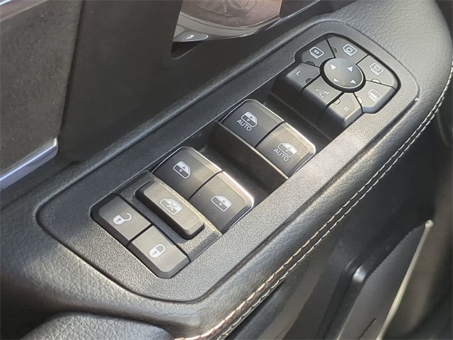 2026 Ram 3500 photo 25