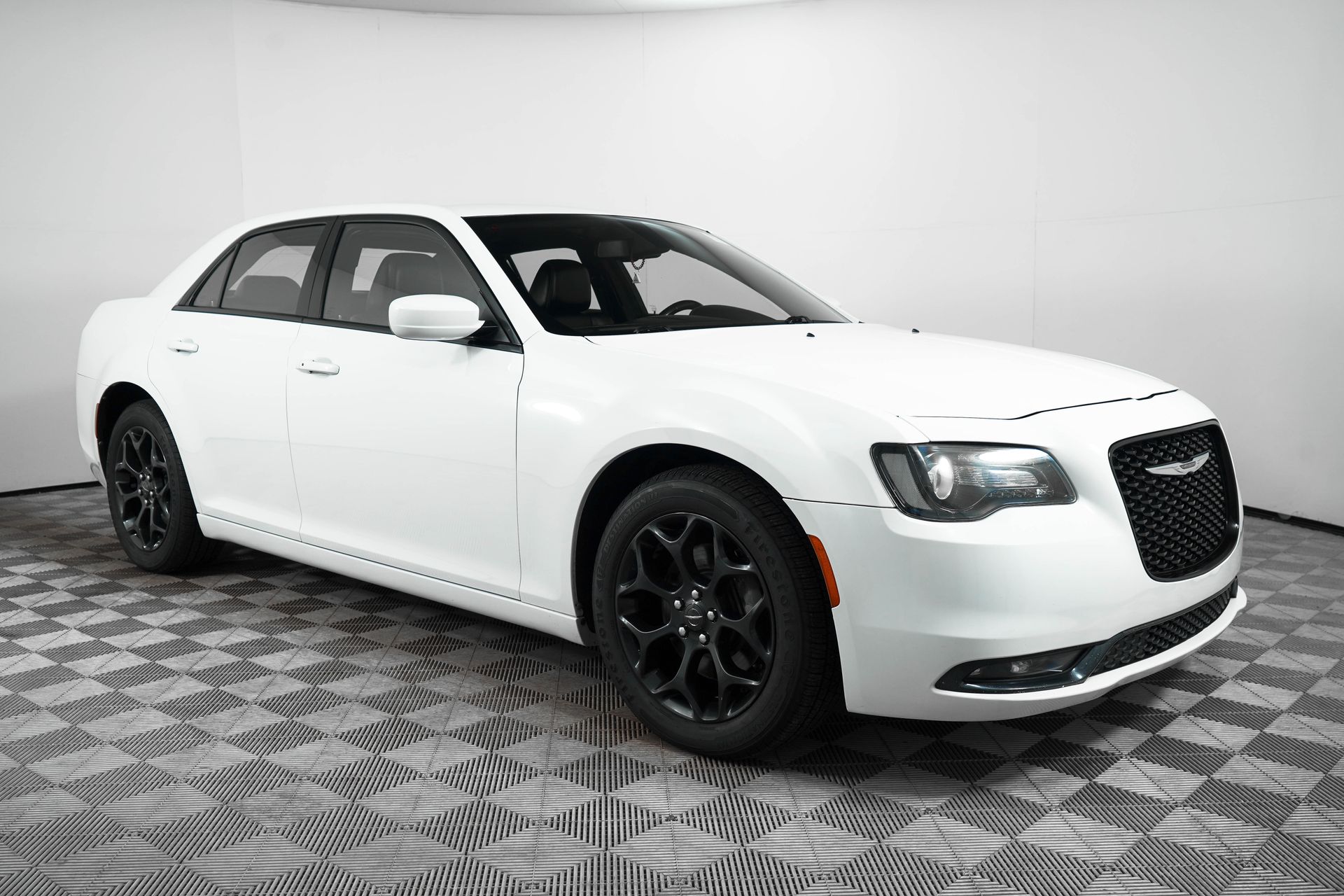 2019 Chrysler 300